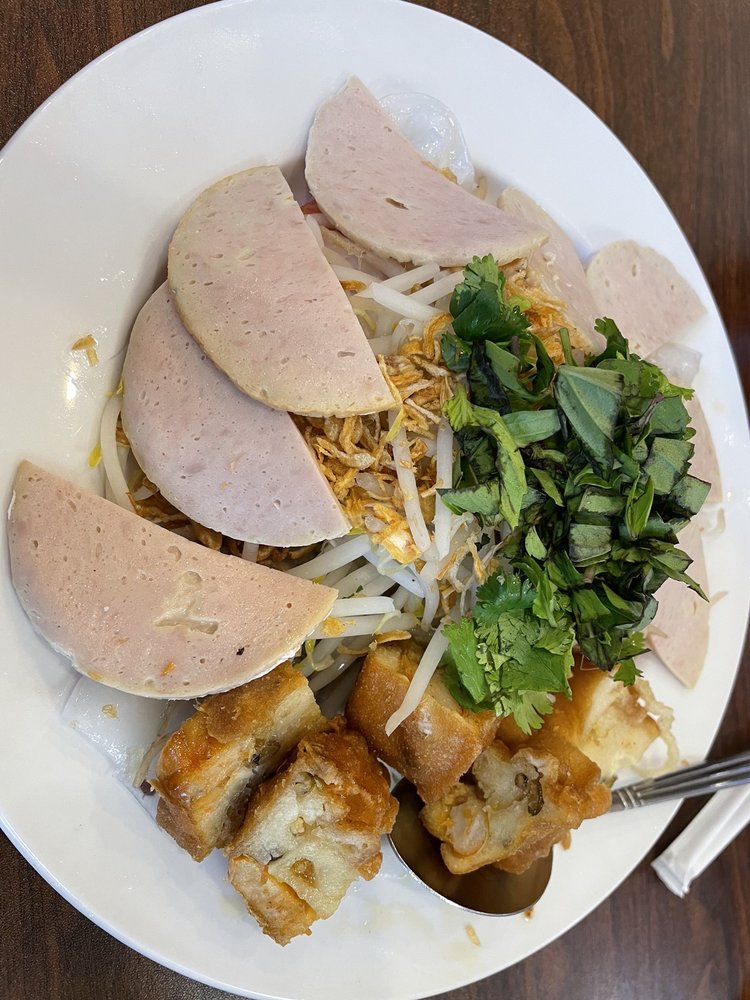 Combination Steamed Rice Roll