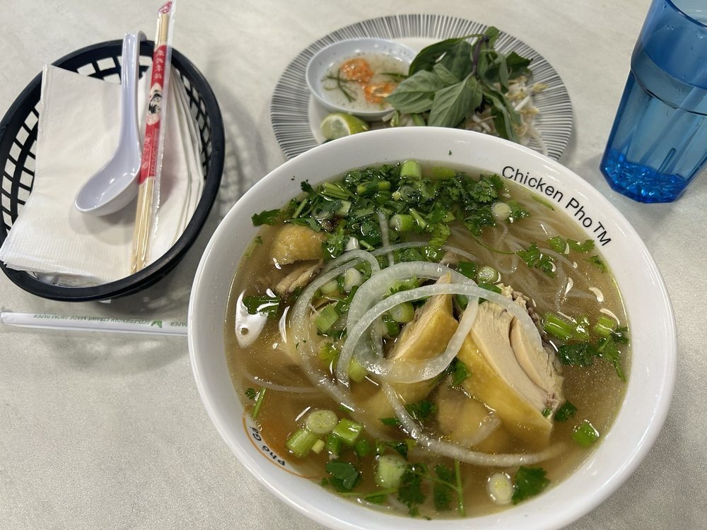 Traditional Chopped Chicken Pho