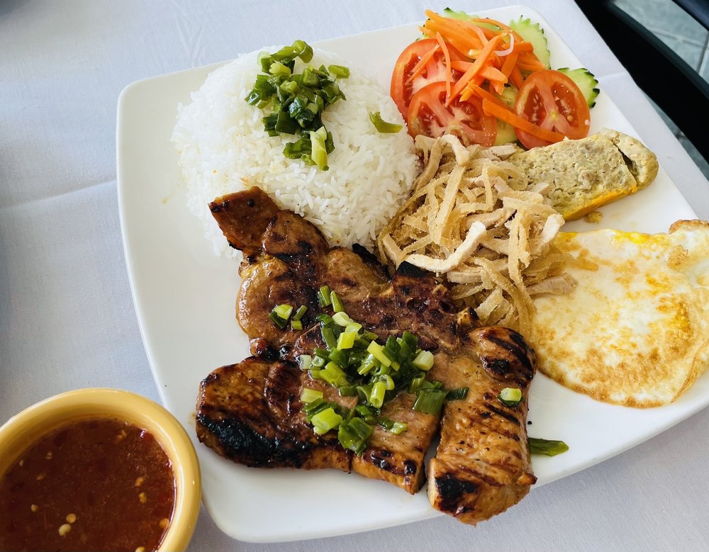 Little Saigon Com Tam