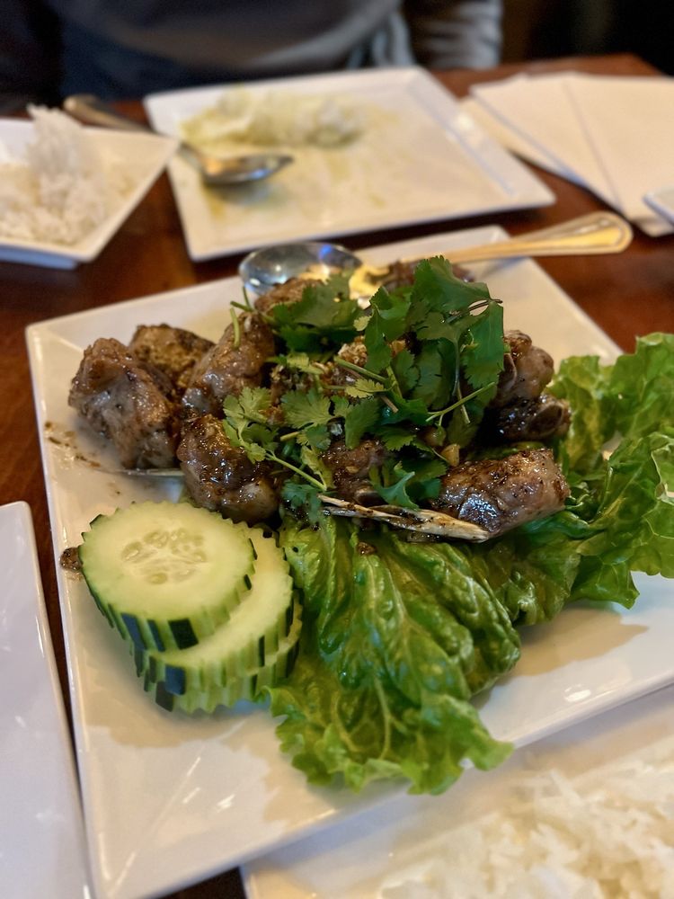 Fried Pork Ribs with Garlic