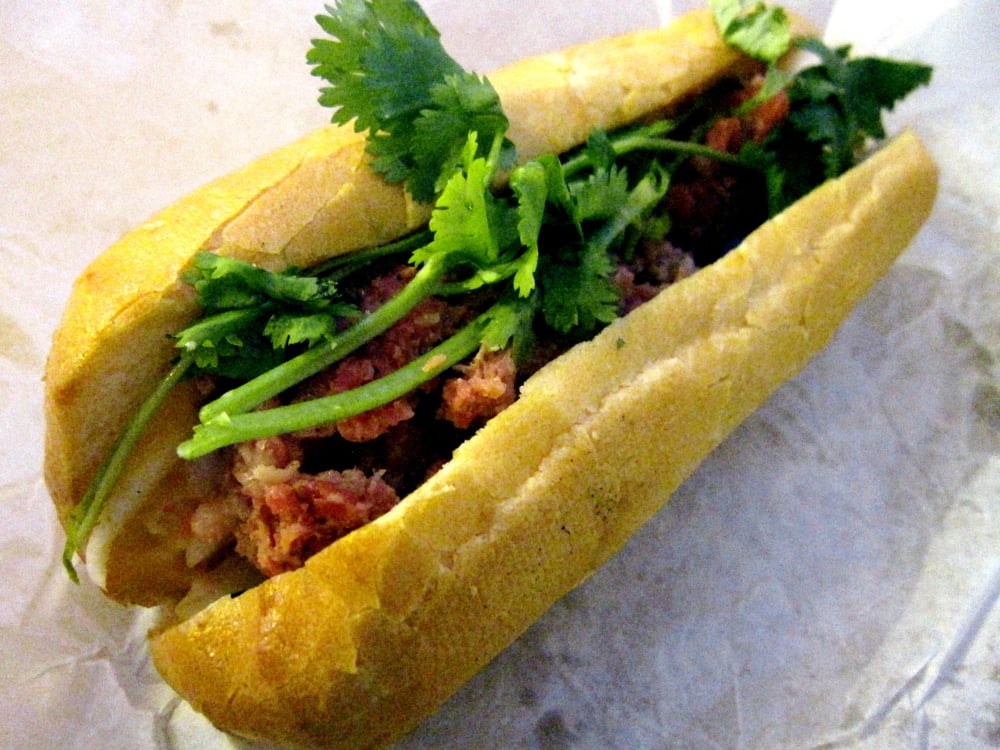 Vietnamese Meatball Sandwich / Banh Mi Xiu Mai