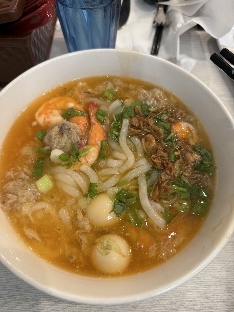 Shrimp and Crab Noodle Soup