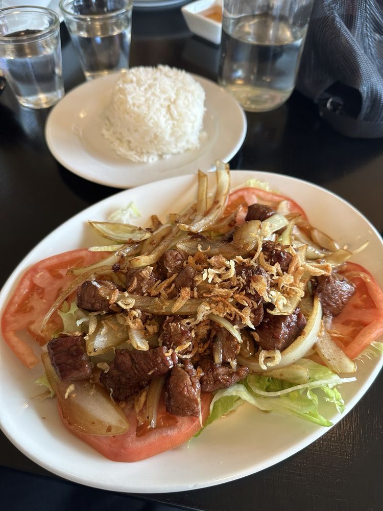 Shaky Beef Bò Lúc Lắc