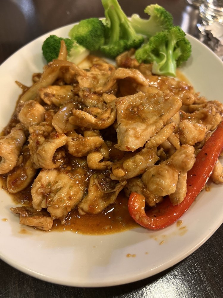 Spicy Lemongrass Chicken Gà Xào Xả Ớt