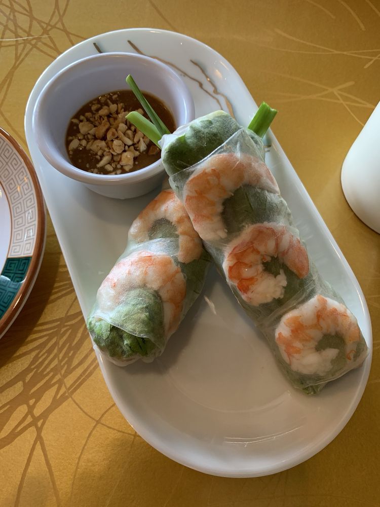 Blue Paradise Seafood Summer Roll