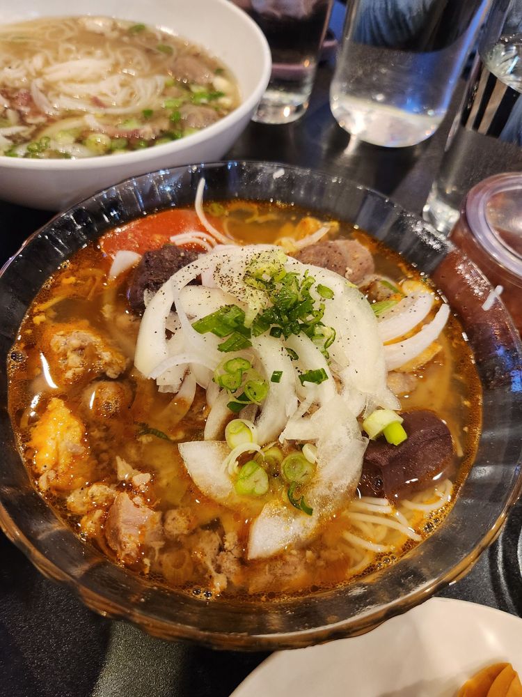 Bun Rieu