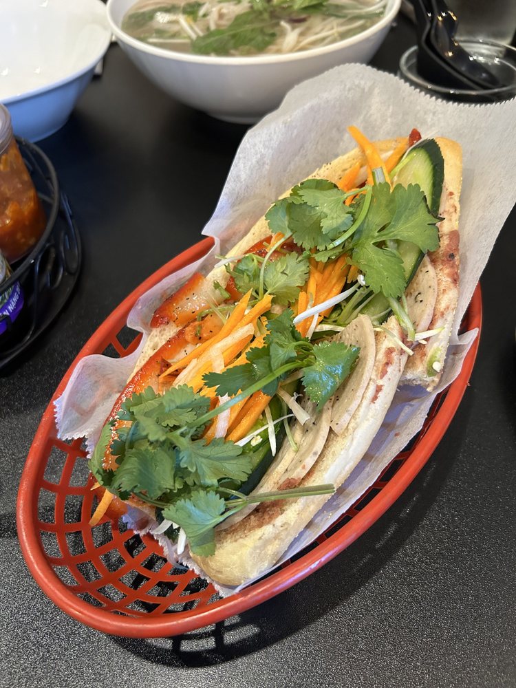 Banh Mi Dac Biet