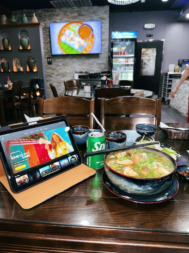 Bun Bo Hue / Spicy Beef Noodle Soup
