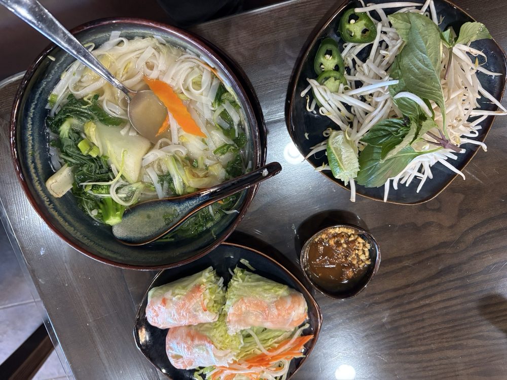 Shrimp Summer Rolls/ Goi Cuon Tom