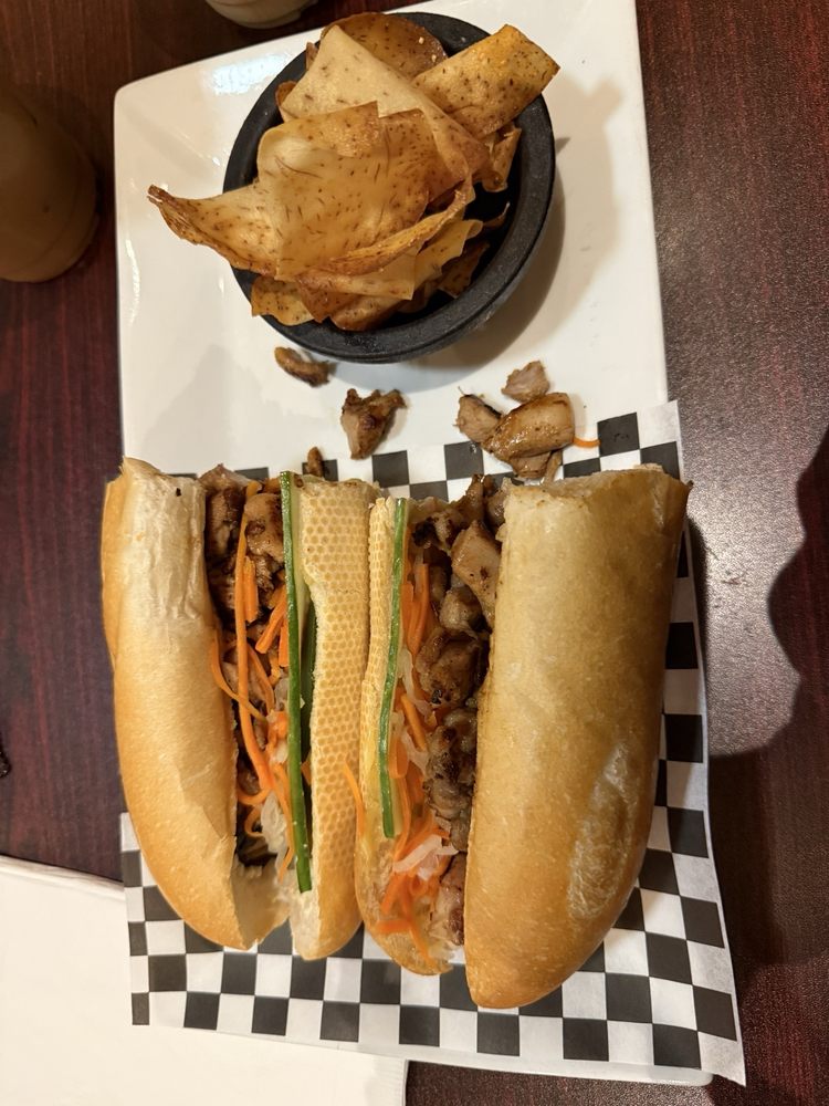 Chicken Banh Mi