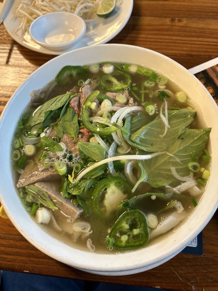 Phở Dặc Biệt / House Special Pho