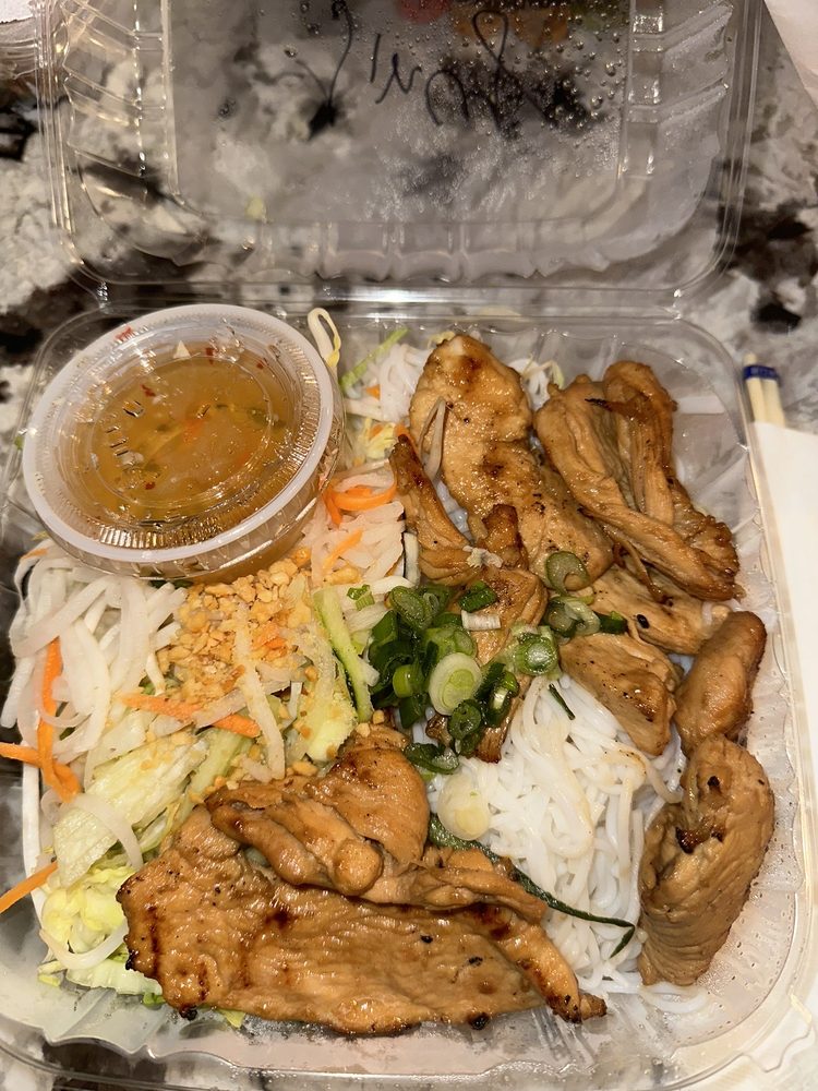 Grilled Chicken Vermicelli