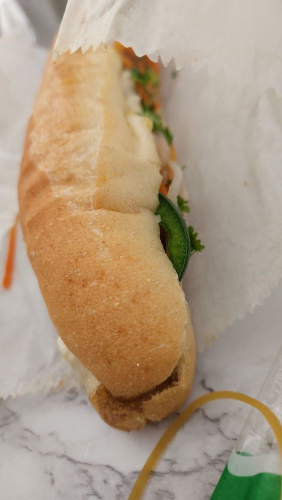 Bahn Mi Roll