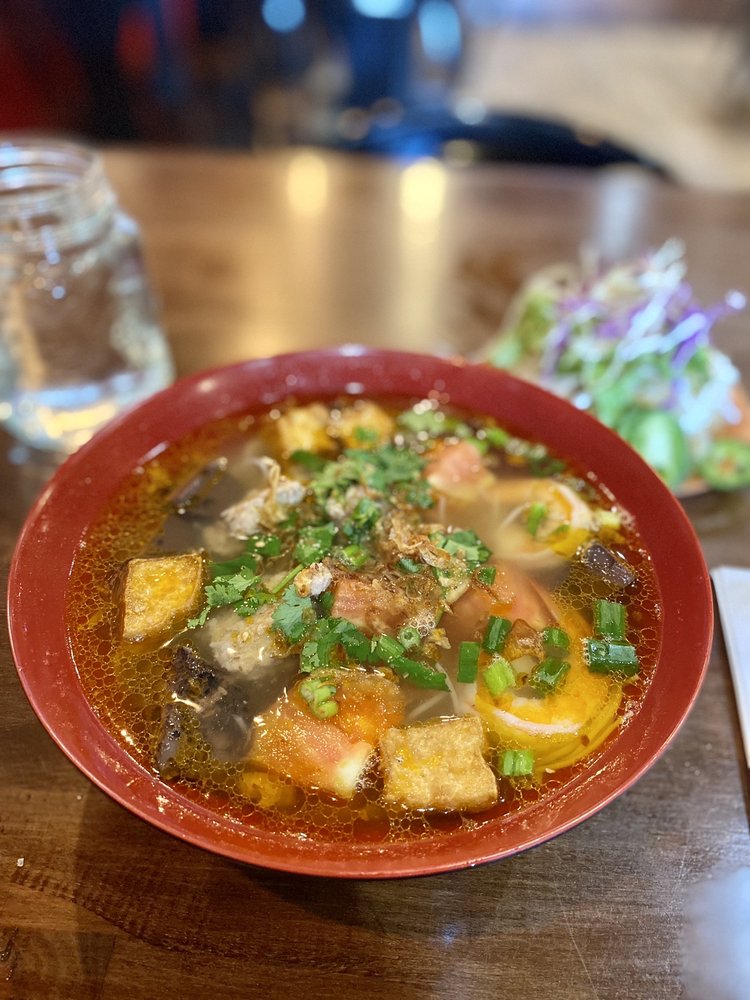 Bun Rieu