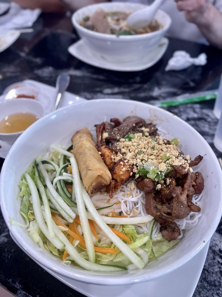 Bún Đặc Biệt "today"