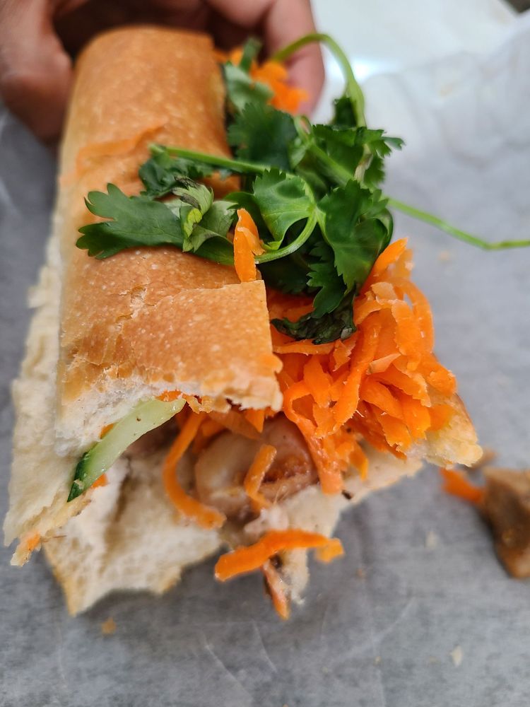 Chicken Bahn Mi