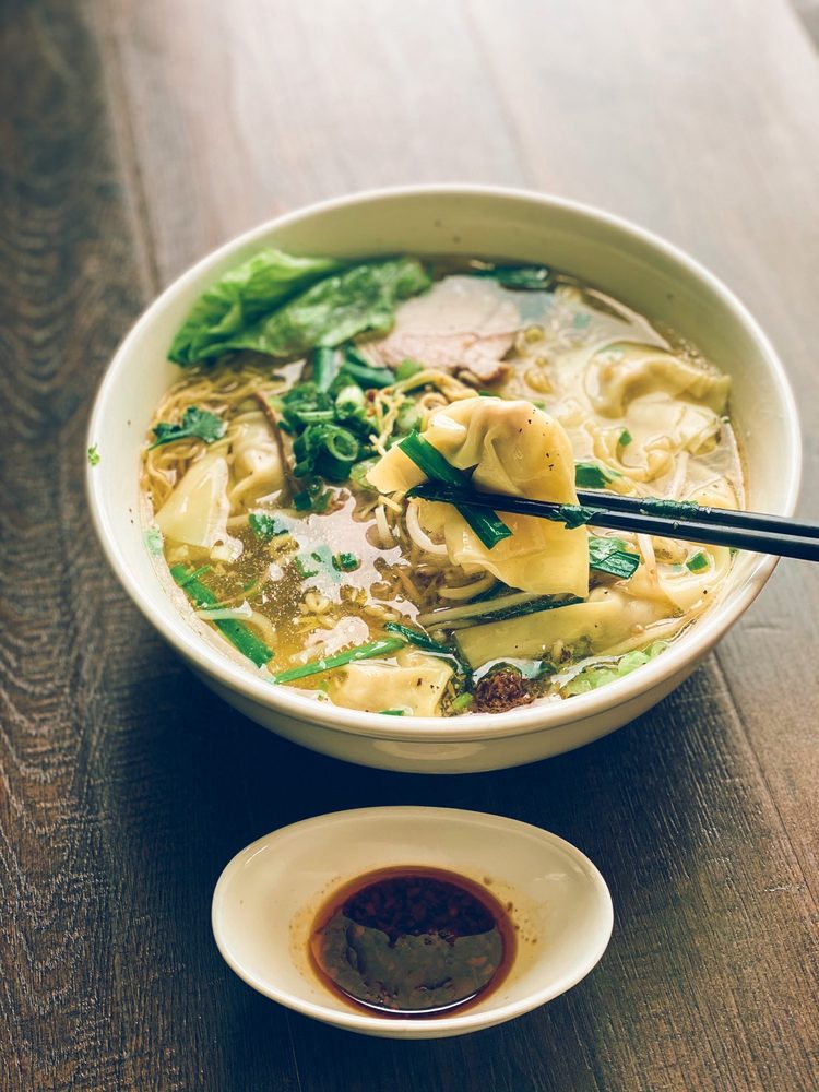 Wonton Noodles Soup Special