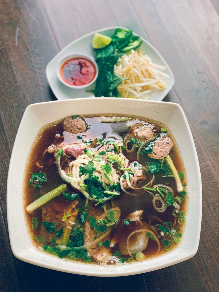Mama Mi Special Pho