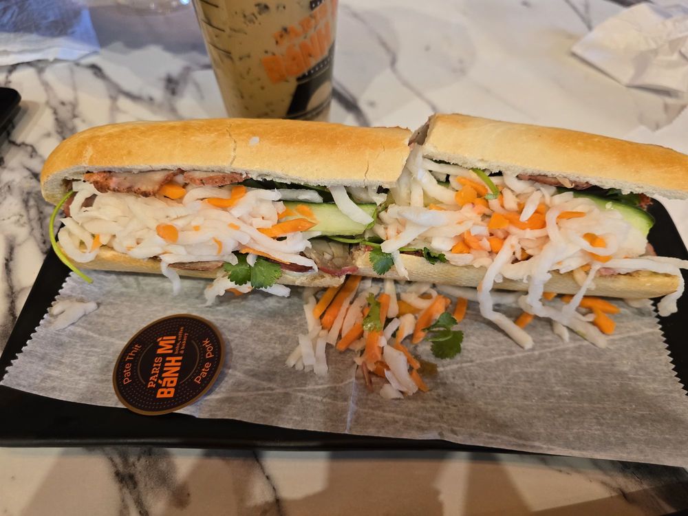 Banh Mi Grilled Pork / Bánh Mì Thịt Nướng
