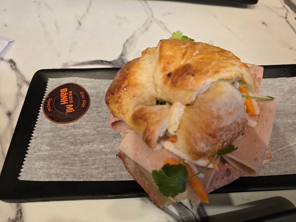 Banh Mi-special Combo / Bánh Mì Đặc Biệt