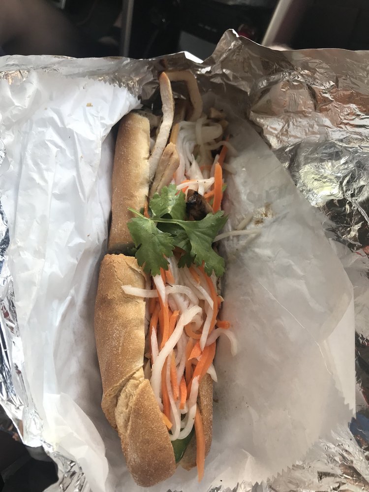 Chicken Bahn Mi