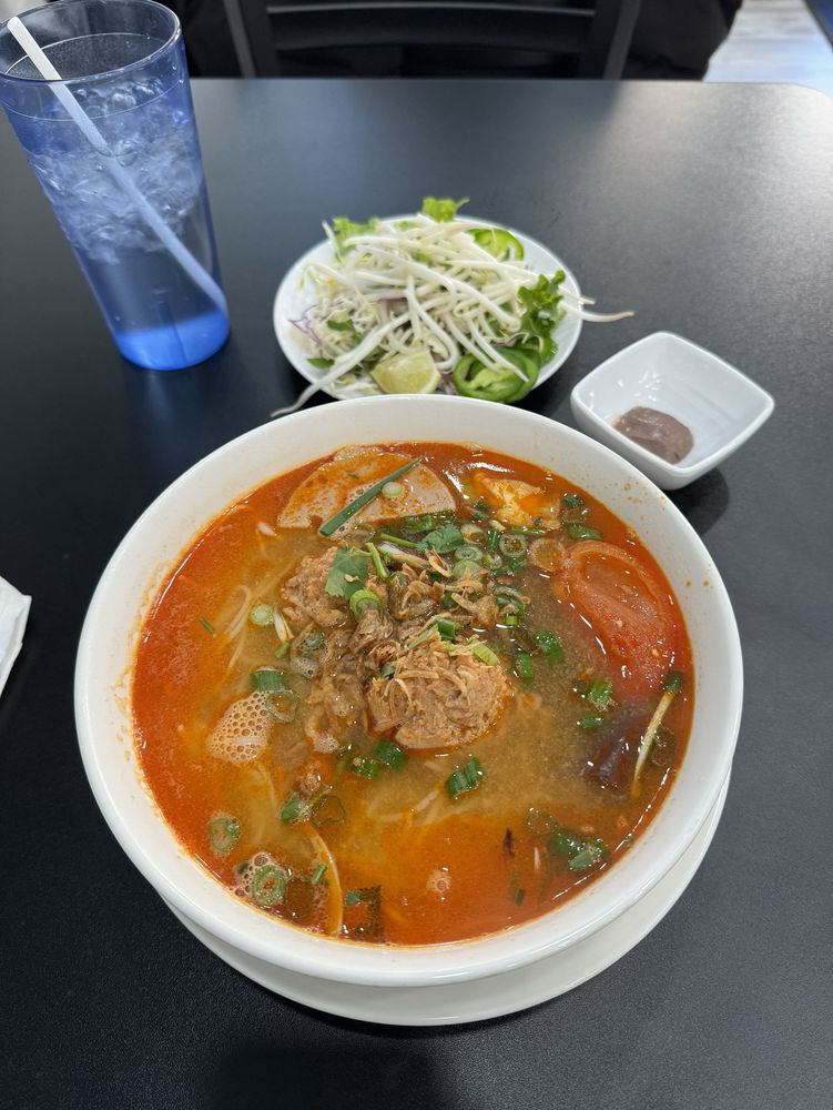 Bun Rieu