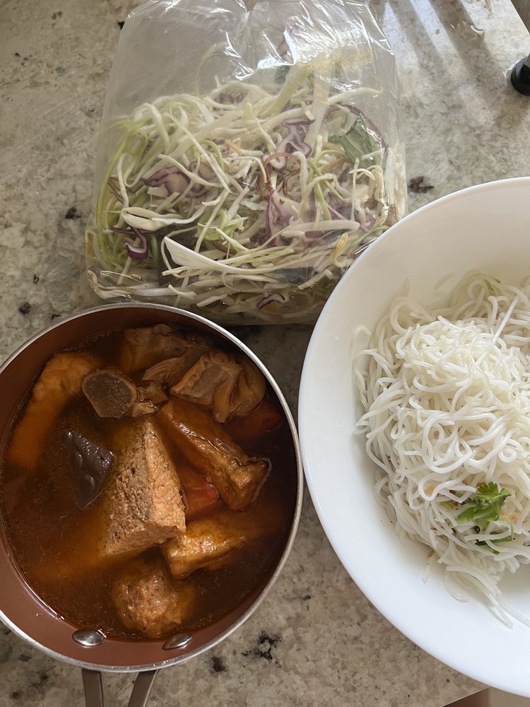 Bún Riêu