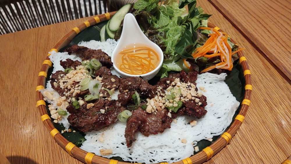 Grilled Beef Vermicelli Bowl