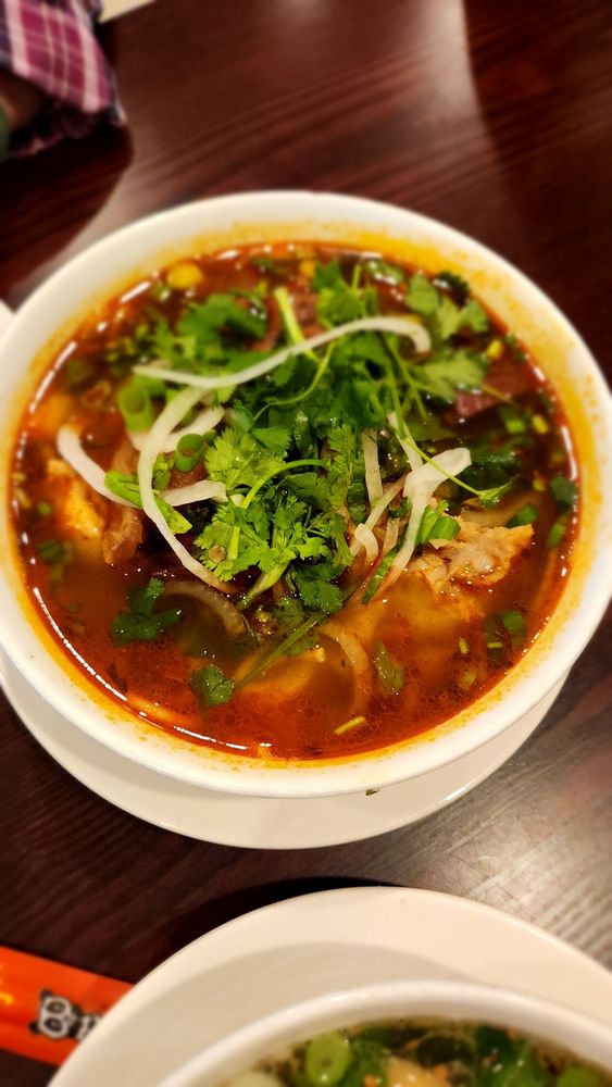 Hue Style Noodle / Bún Bò Huế