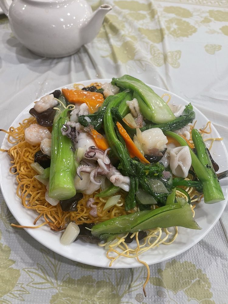 Crispy Stir Fried Noodle