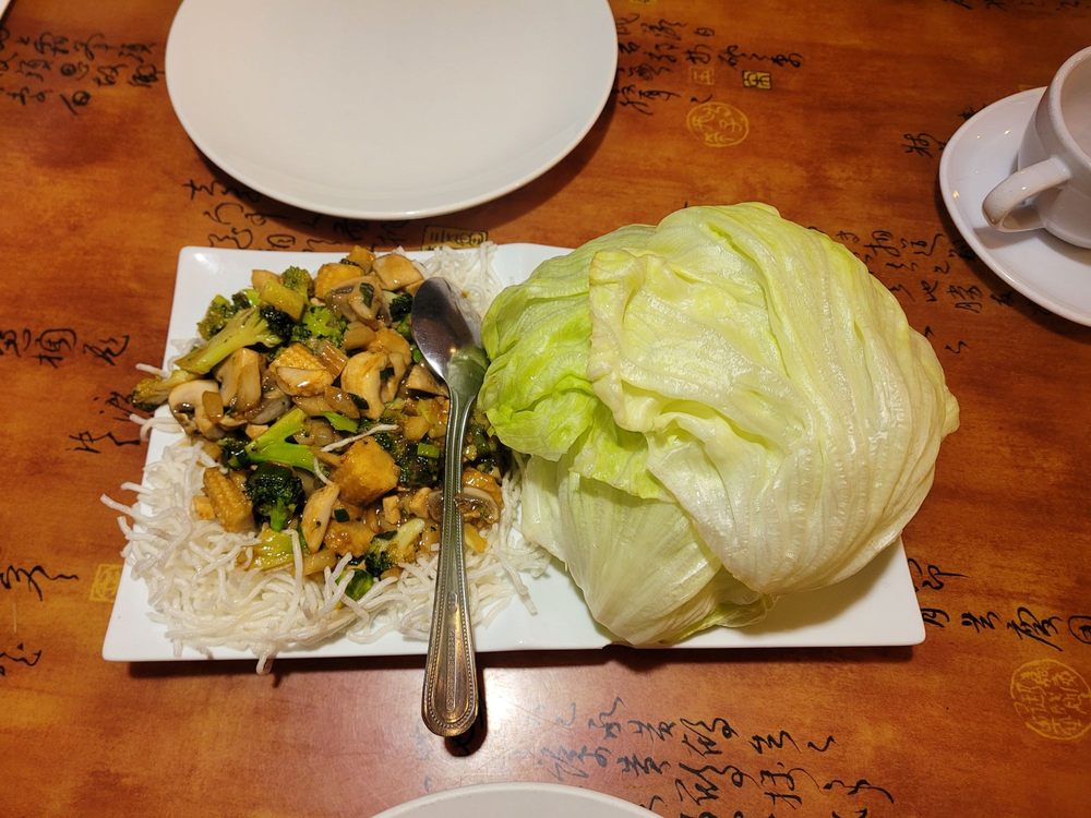 Liang 's Lettuce Wrap