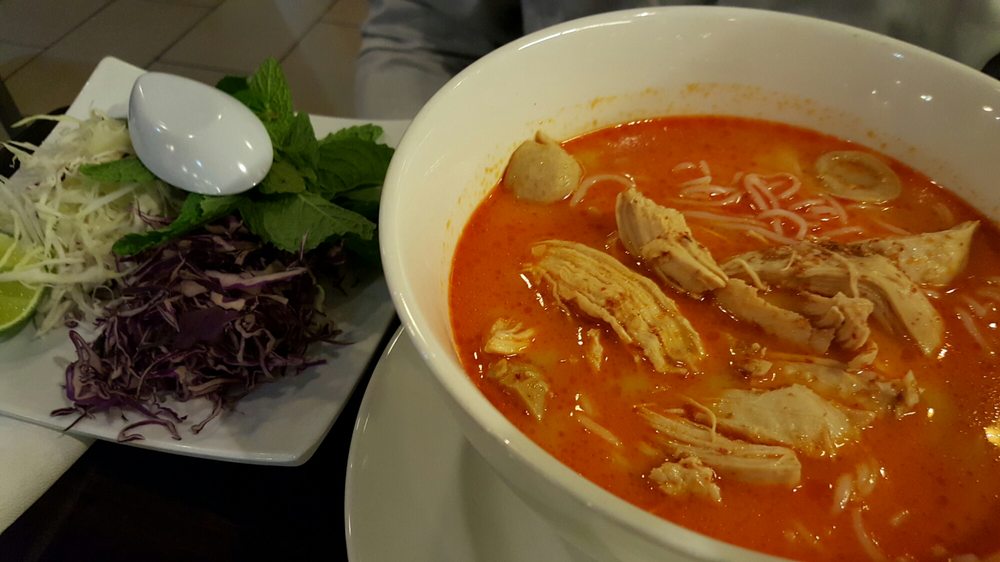 Creamy Chicken Curry Noodle Soup