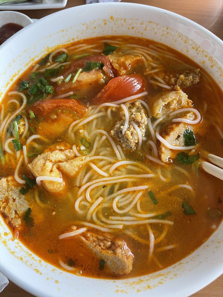 Bun Rieu