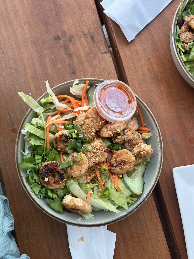 Grilled Shrimp Salad