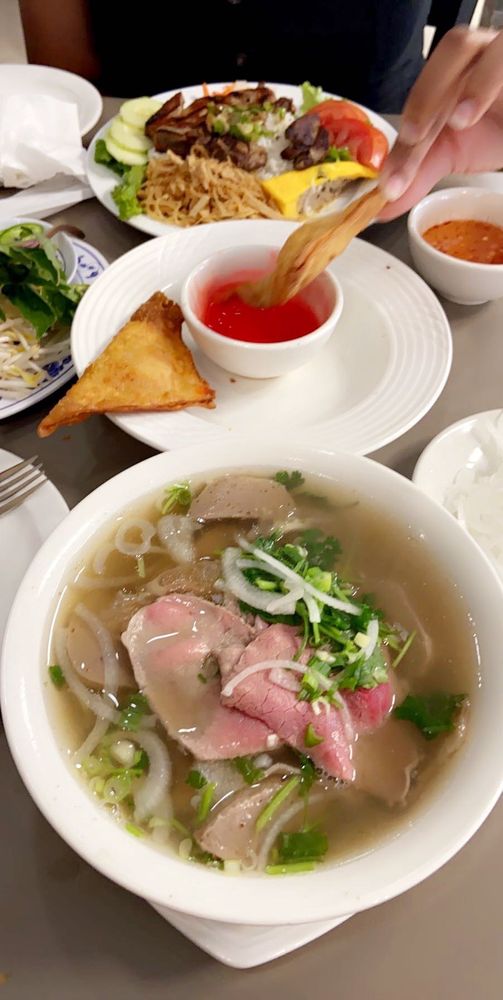 Phở Đặc Biệt