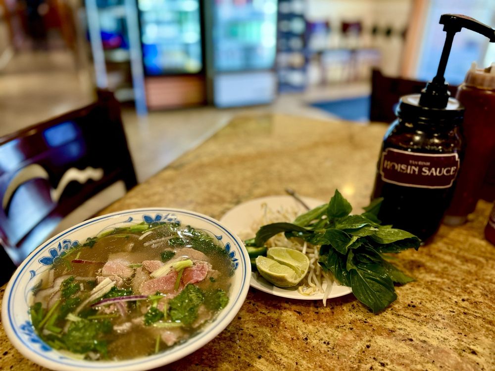 Pho Tai Chinn