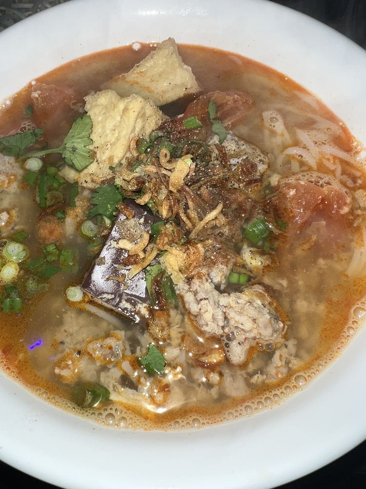 Bun Rieu