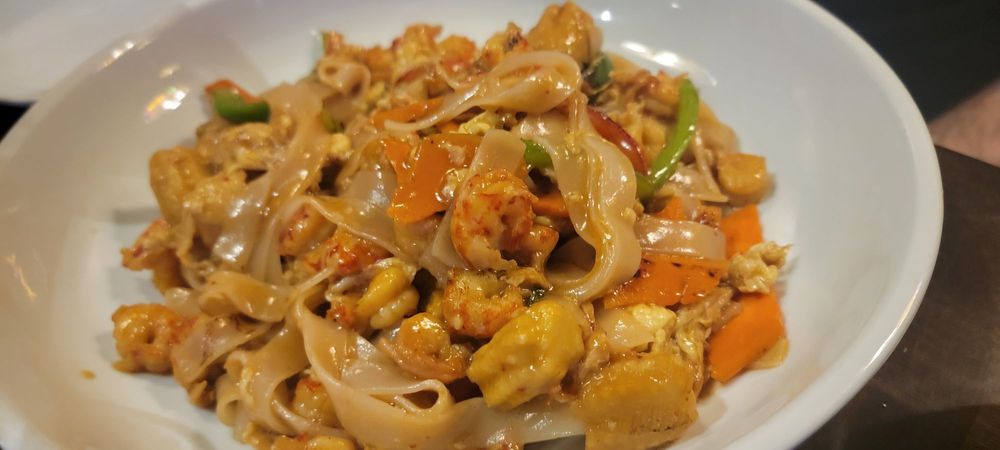 T 4. Drunken Noodle