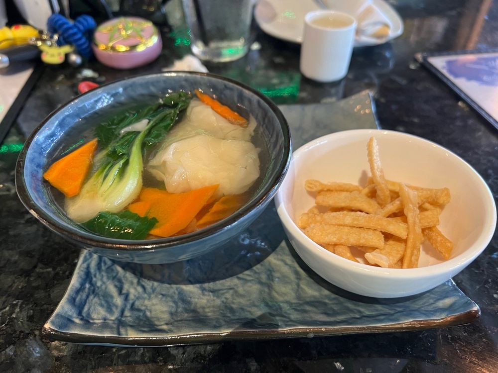 Shrimp Wonton Noodles Soup