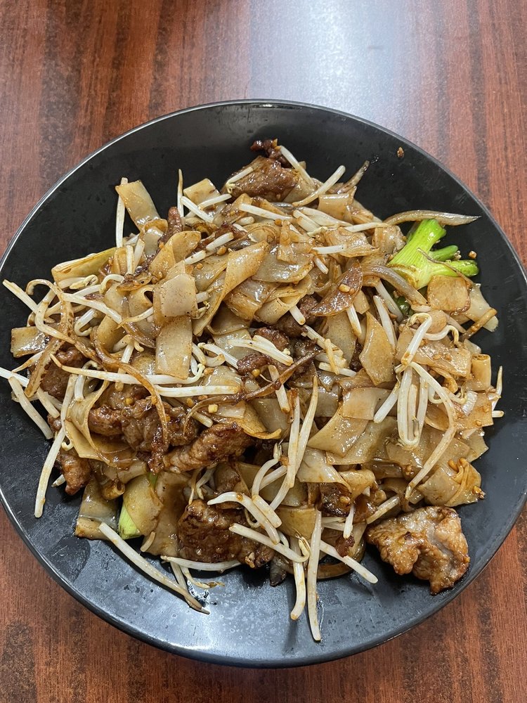 Chow Fun / Pho Sao Bo Kho