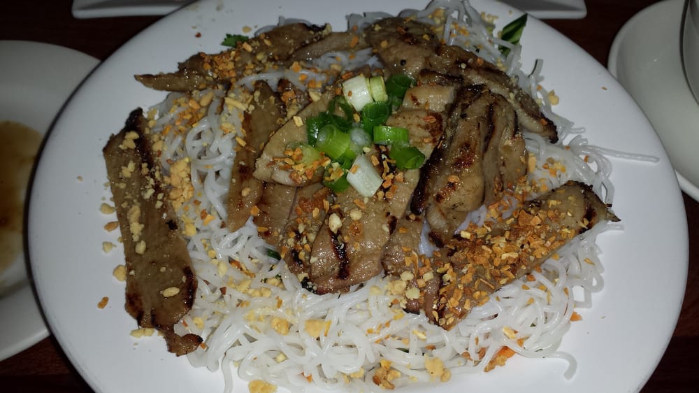 Grilled Sliced Pork Noodle Salad Bowl