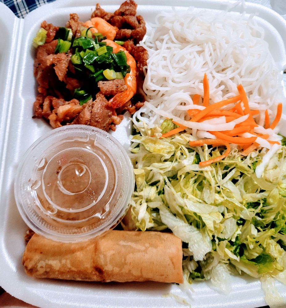 Fried Shrimp and Pork Rolls