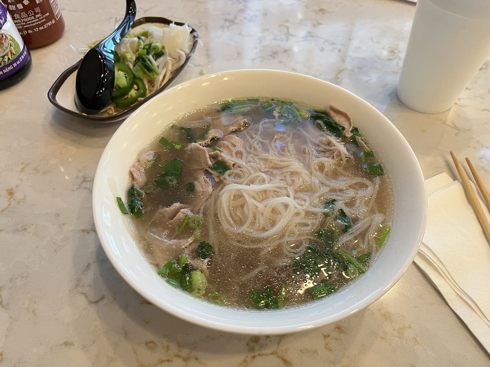 Eye Round Pho