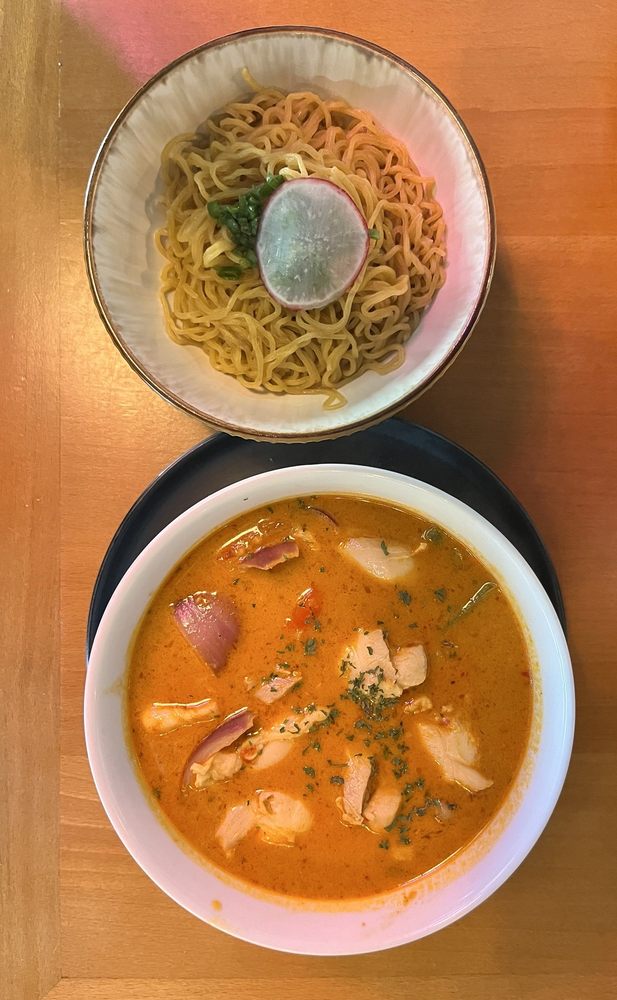 Spicy Chicken Laksa