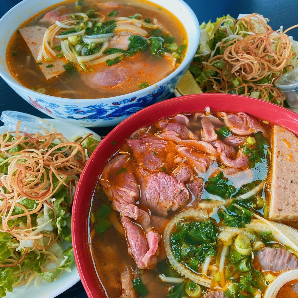 Bun Bo Dac Biet Nh Mot Tro Dua