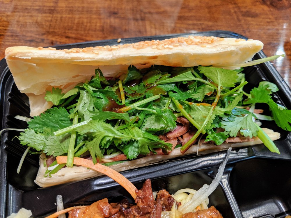 Crispy Sesame Bun 芝麻脆饼