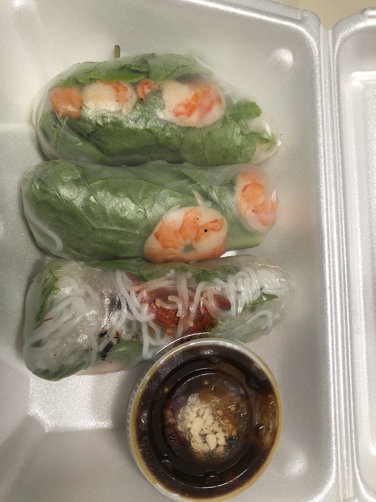 Thịt Nướng Cuôn - Grilled Pork Spring Roll