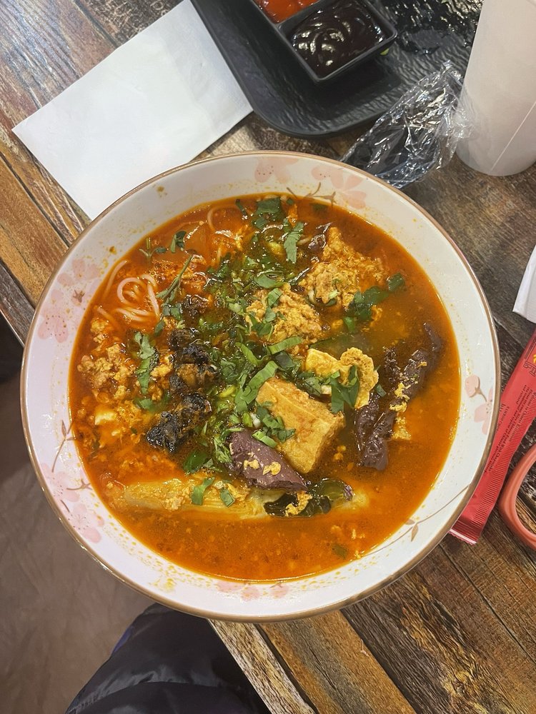 Bun Rieu
