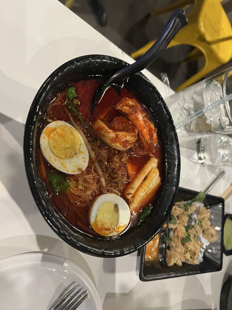 Penang Prawn Mee Noodle Soup