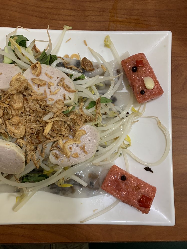 Banh Uot Cha Lua Thit Nuong